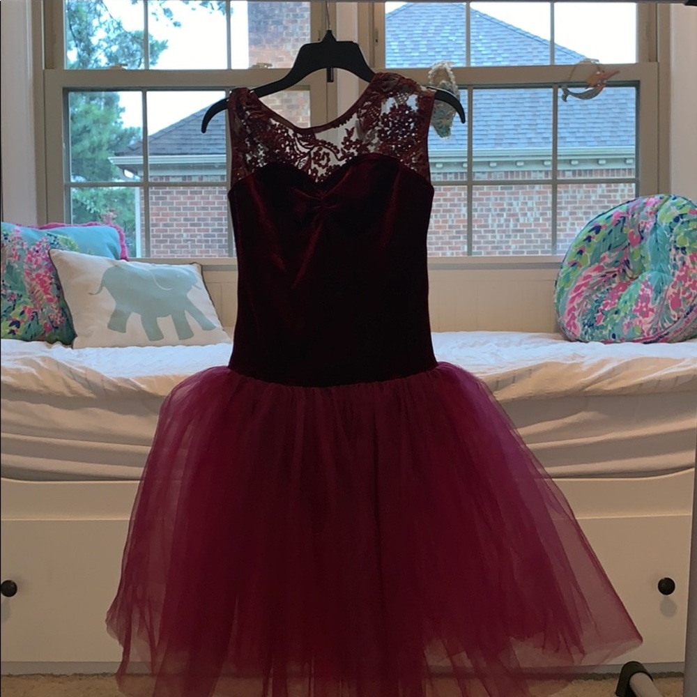 Girls, ballet costume, with hair clips.